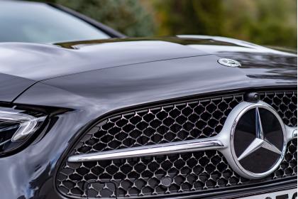 Mercedes-Benz C300e 313Ps